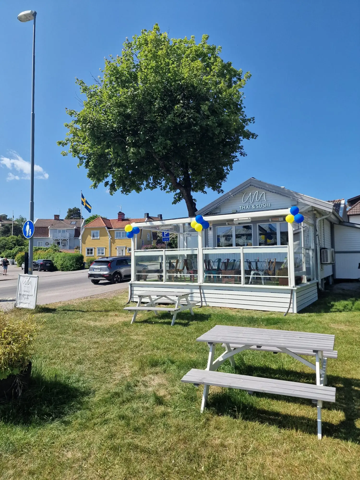 Foto på UM Thai & Sushis restaurang i Strängnäs - Beställ online hos UM Thai & Sushi i Strängnäs